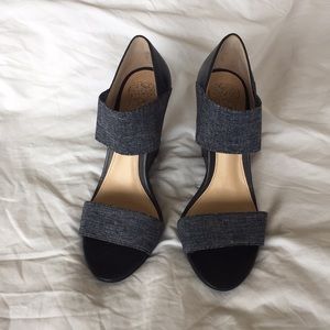 Vince Camuto navy wedge sandals with elastic strap